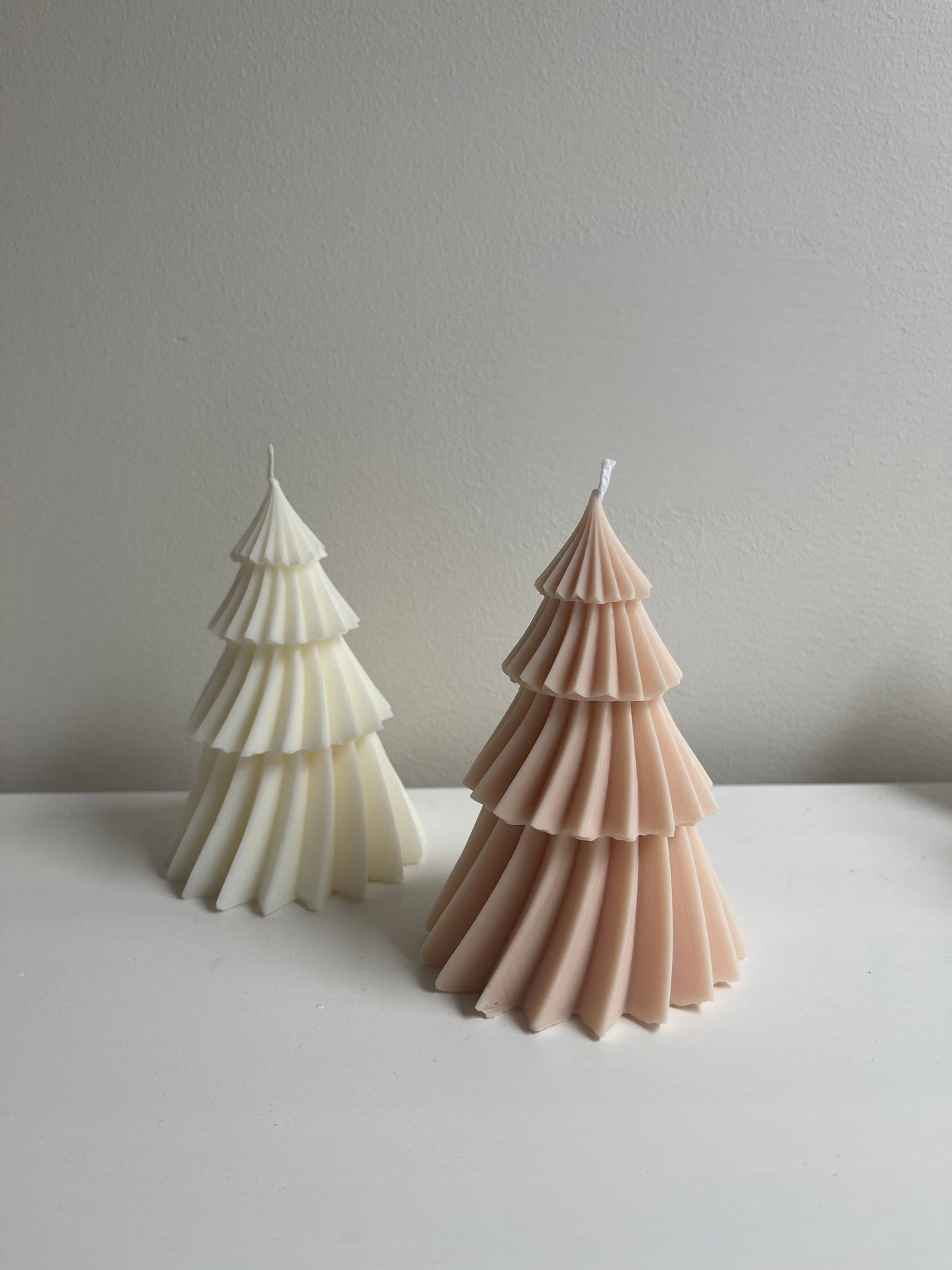 Christmas Tree Candle in Mint