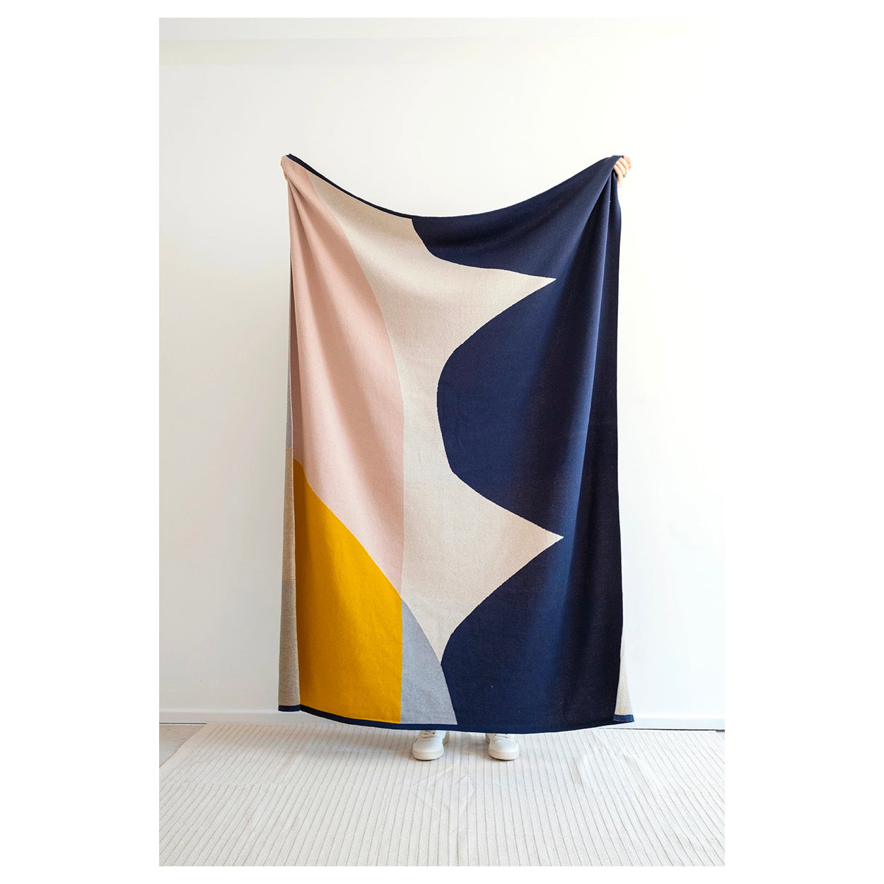 Stille Throw in Pink & Ink