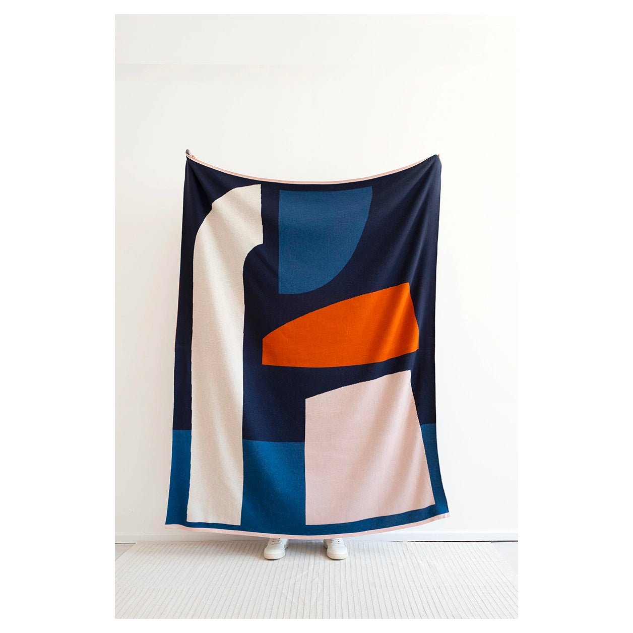 Form Throw in Navy