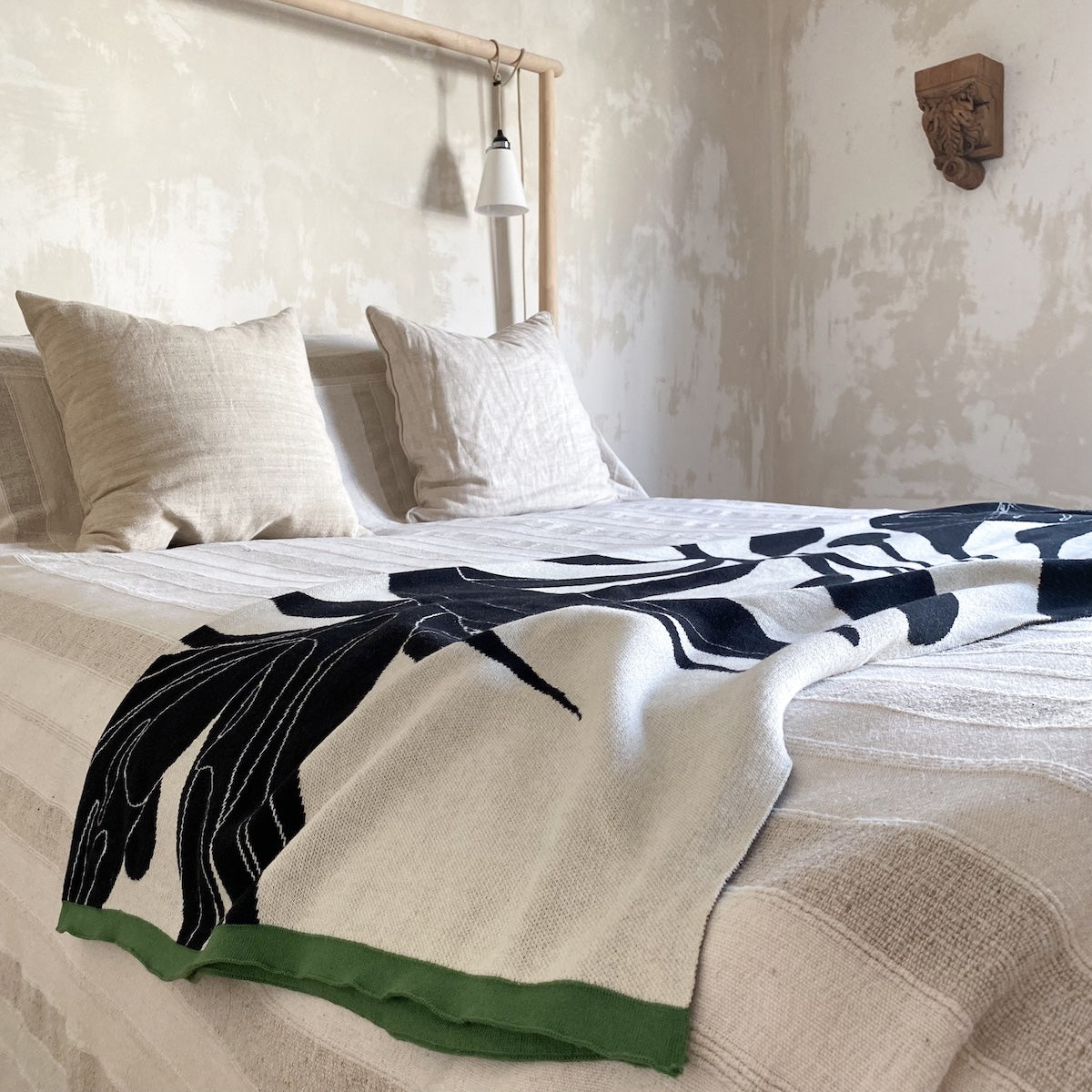 Cotton Knit Throw Blanket: Leaf Mono