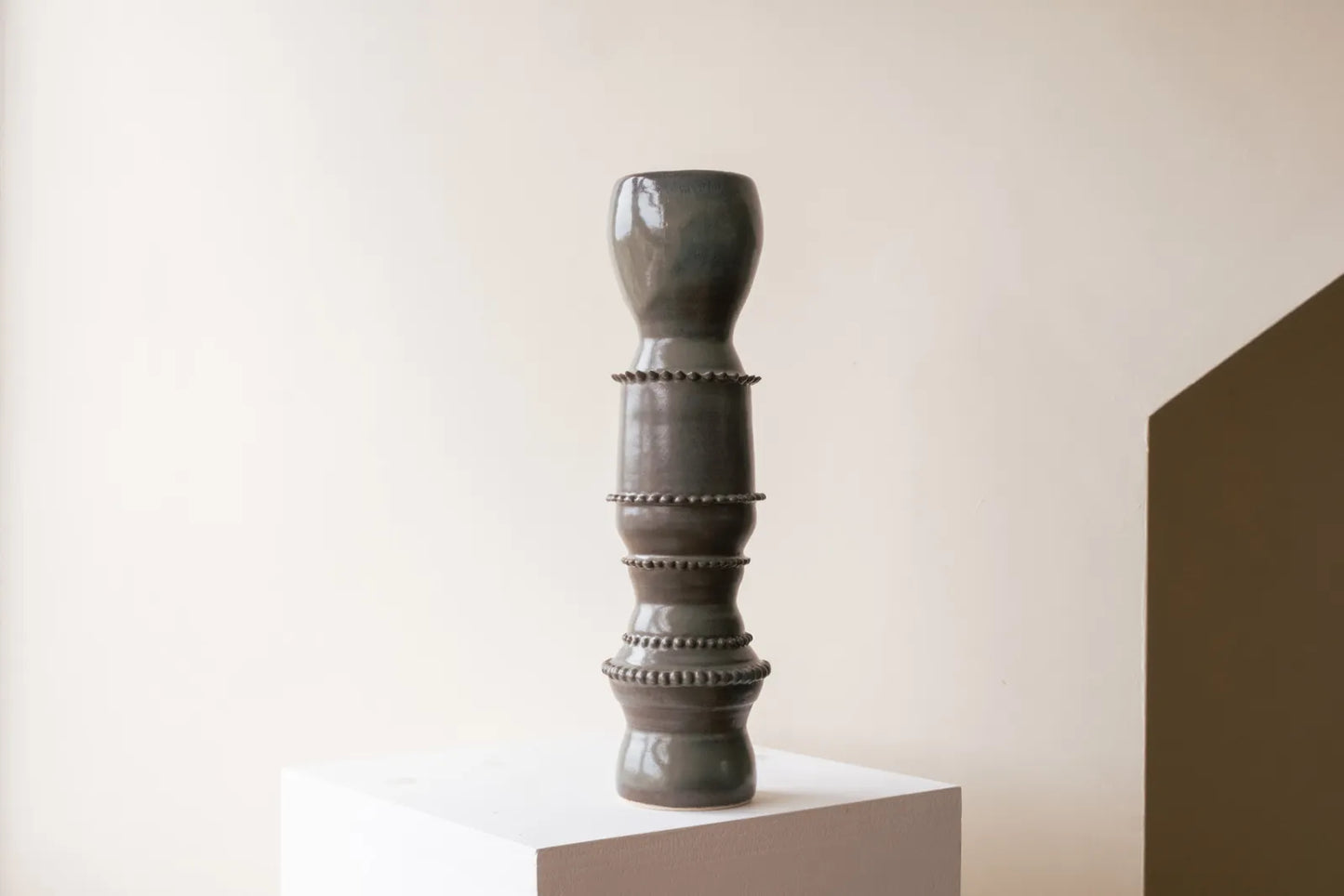 Beaded Vase #21-004