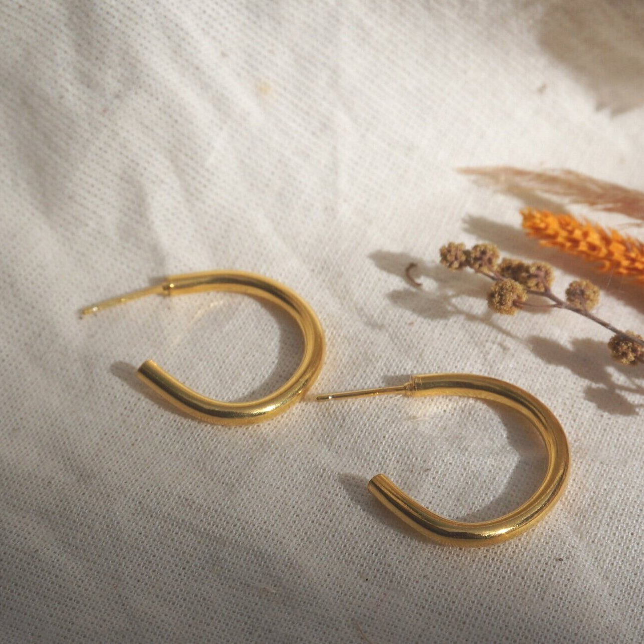 Gold Lung Hoop Earrings