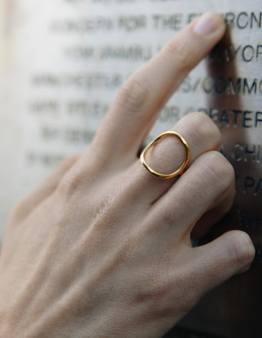 Abstract Circle Ring in Gold