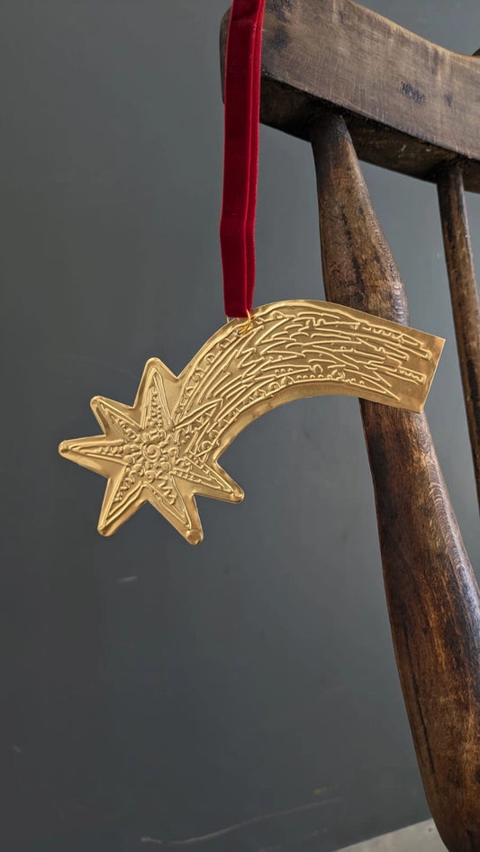 Tin Embossing Shooting Star Ornament with Ribbon
