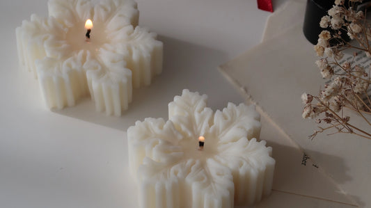 Snowflake Candle in Cream