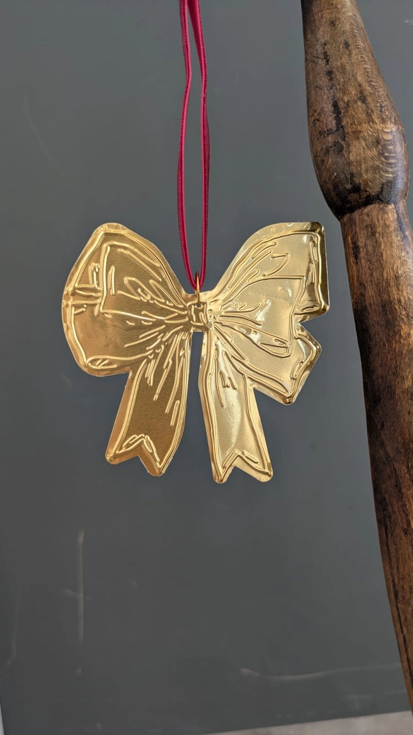 Tin Embossing Bow Ornament with Ribbon