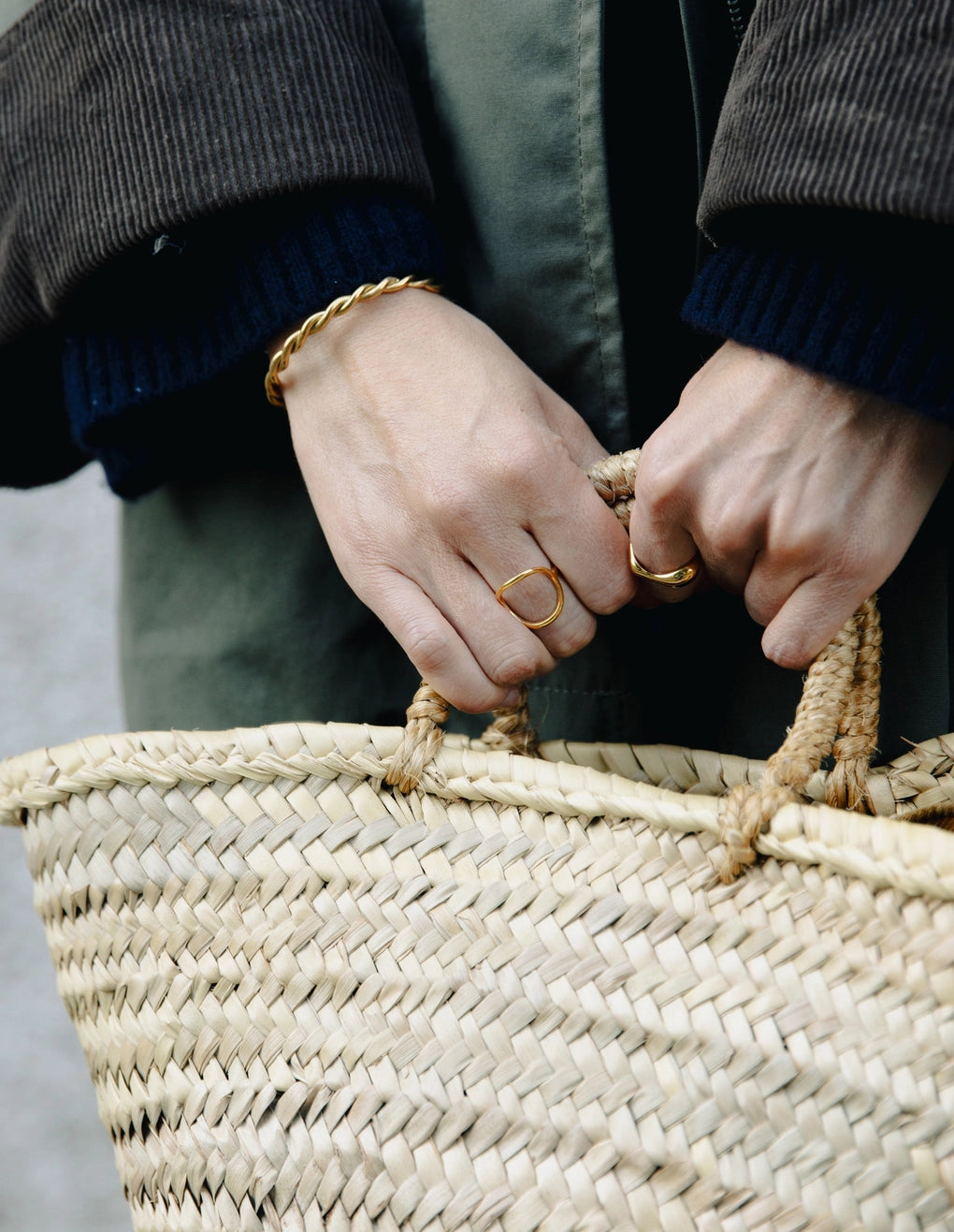 Abstract Circle Ring in Gold