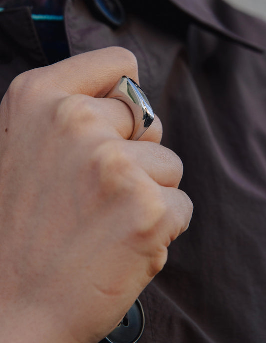 Raised Fluid Ring in Silver
