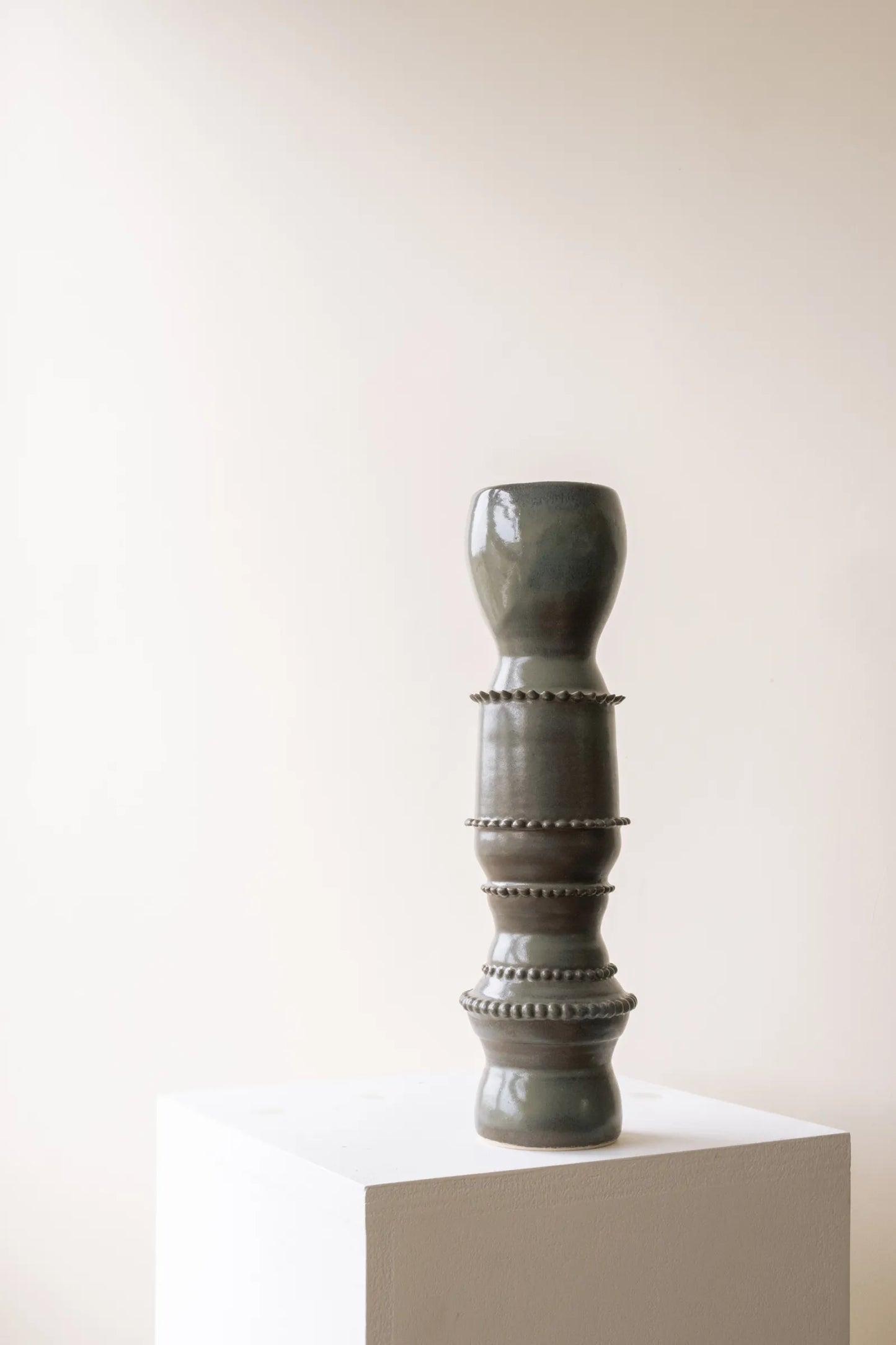 Beaded Vase #21-004