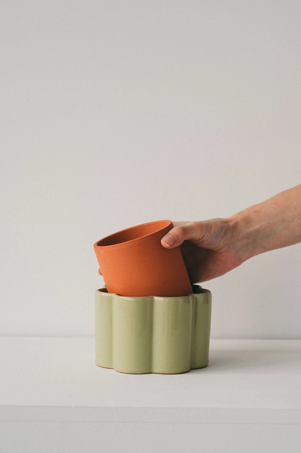Paula - Green Self Watering Pot