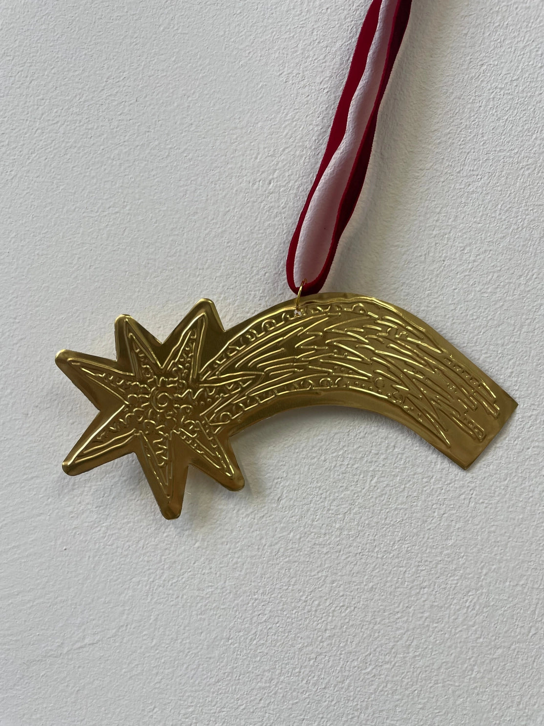 Tin Embossing Shooting Star Ornament with Ribbon
