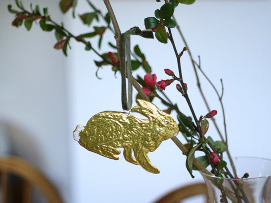 Tin Embossing Hare Ornament with Ribbon