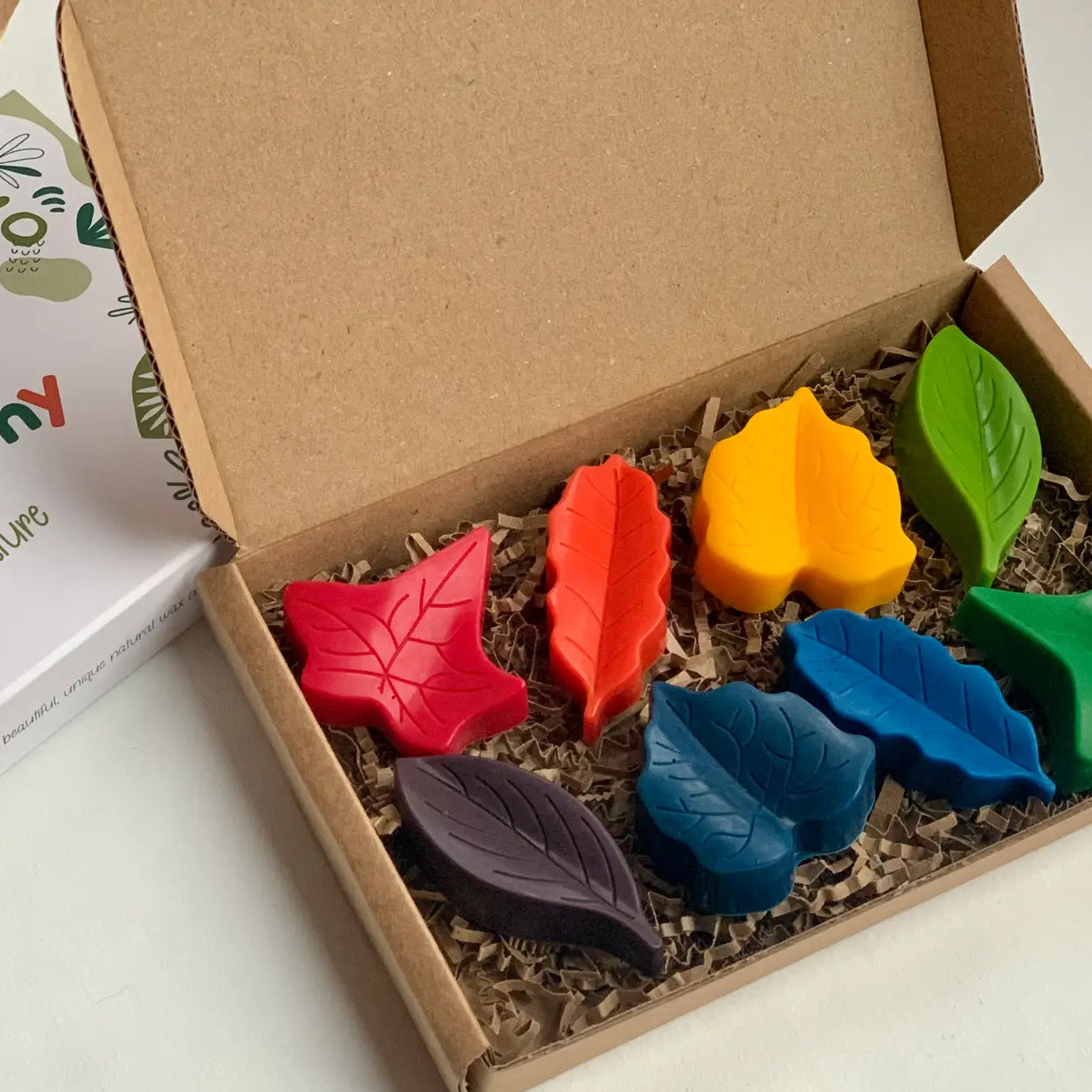 Leaves - Set of 8 Crayons