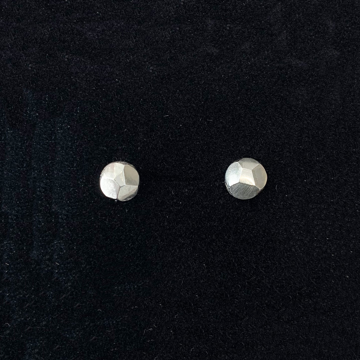 Tiny Faceted Studs Earrings